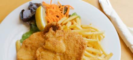 Schnitzel auf der Kreuzeckhütte