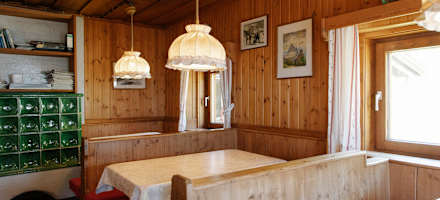 Die Gaststube der Langtalereckhütte