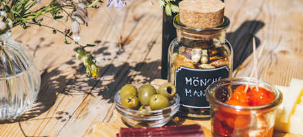 Brettljausn auf der Suls-Lobhornhütte