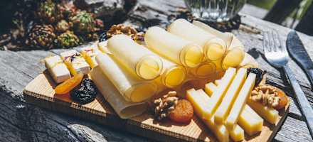 Käseplatte auf der Suls-Lobhornhütte