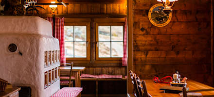 Kachelofen auf der Millstätter Hütte