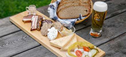 Brettljause auf der Möselalm