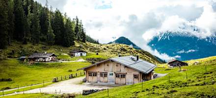 Die Lattengebirgsalmen: die Mordaualm, die Lattenbergalm und die Moosenalm