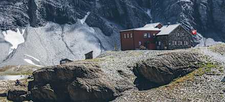 Die Muttseehütte befindet sich oberhalb des Muttsees.