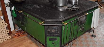 Ofen im Naturfreundehaus Gorneren