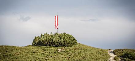 Fahne vor der Hütte
