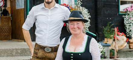 Die Hüttenwirte des Oskar-Schauer-Hauses, Stefan Fischer und Reischl Martha 