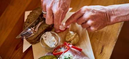 Die Brettljausen auf der Pettenfirsthütte