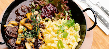 Wildragout mit Spätzle auf der Rohrkopfhütte