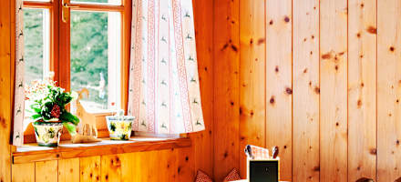 Die Gaststube der Sausteigalm