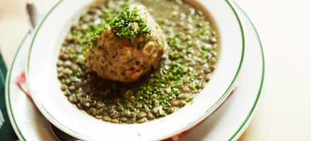 Linsen mit Knödel auf dem Schutzhaus Vorderötscher