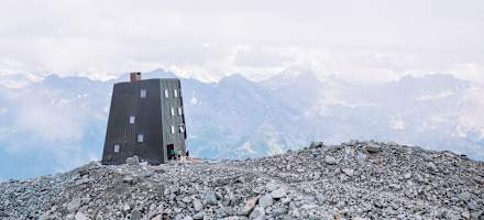 Die Schwarzensteinhütte