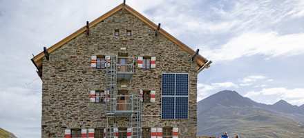 Die Martin-Busch-Hütte ist im Sommer und Winter ein beliebter Stützpunkt für (Ski)Hochtouren