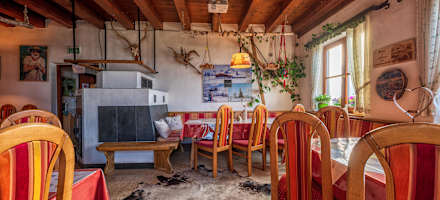 Stube der Simmering Alm