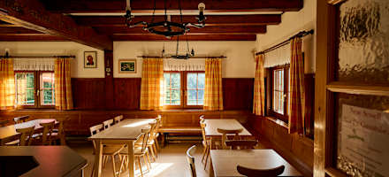 Die Gaststube der Sonnrißhütte