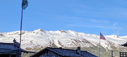 StafelAlp mit Jakobshorn im Frühling