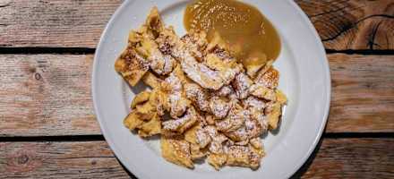 Kaiserschmarren auf der Steinseehütte