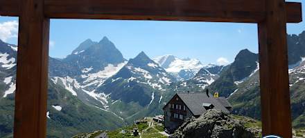 Die wunderschöne Lage der Sustlihütte.