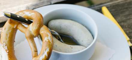 Weißwurst mit Laugenbreze im Tegelberghaus
