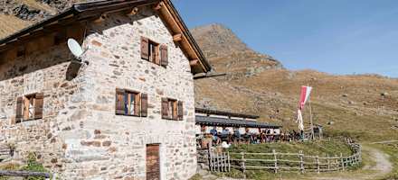 Die Oberkaseralm am Weg zu den Spronser Seen.