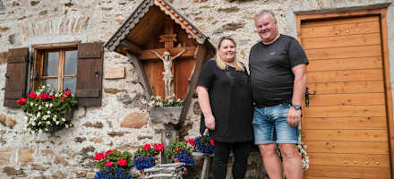 Die Oberkaseralm im Naturpark Texelgruppe wird von Kathrin und Stephan Burger bewirtschaftet.