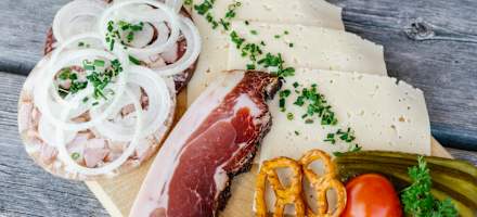 Brettljausn auf der Wallgauer Alm