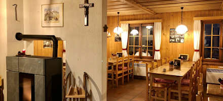 Innenbereich der Weissmieshütte