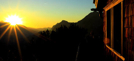 Abendstimmung auf der Peter-Wiechenthaler-Hütte