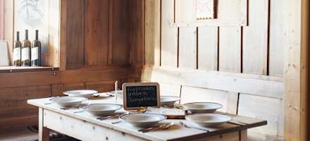 Die Stube auf der Wildstrubelhütte