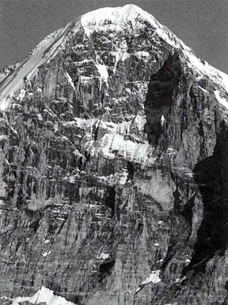 Eiger-Nordwand, Lauperroute (links auf der Abbildung)