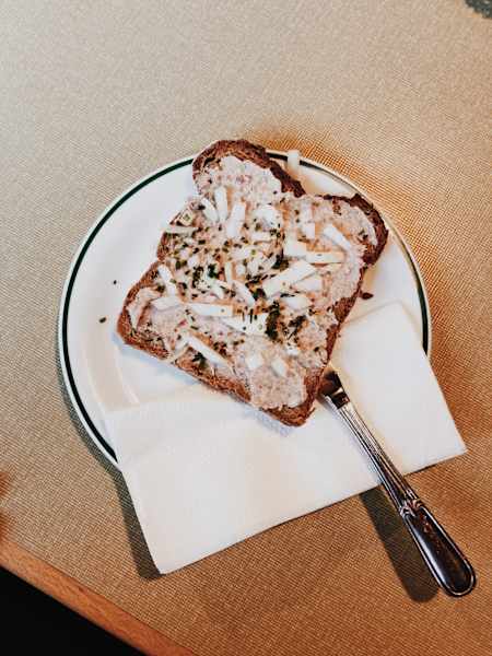 Ernst Merkinger wandert Gletscher zum Wein