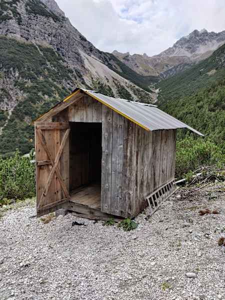 Materialseilbahn Hütte