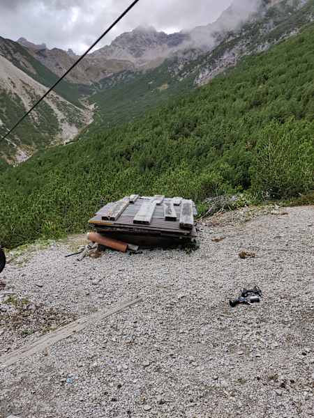 Materialseilbahn Hütte