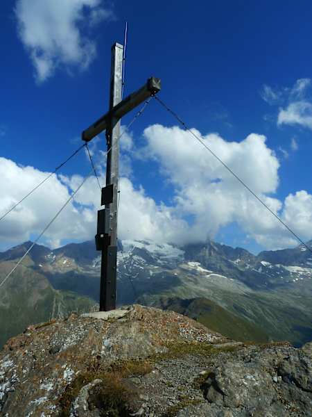 Gipfelkreuz auf der Hohen Warte