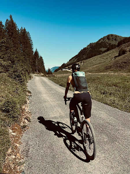 Auf der Schotterstraße