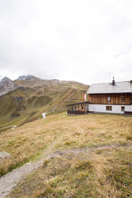Das Tuxerjochhaus im Sommer