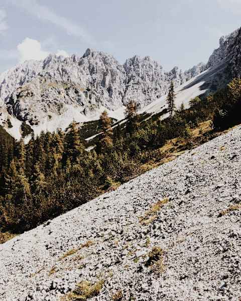 Ernst Merkinger wandert weit Karwendel