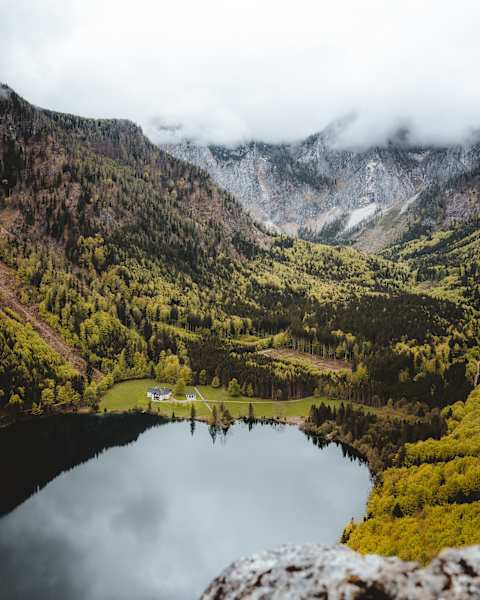 Vorderer Langbathsee im Sommer