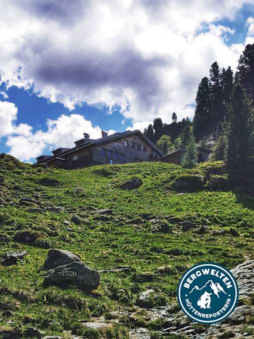 Die Neue Bamberger Hütte liegt im Herzen der Kitzbühler Alpen in Tirol.