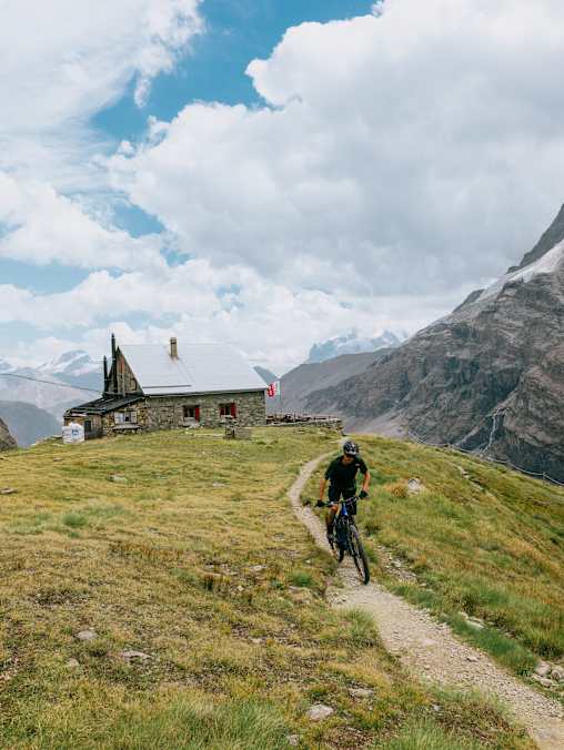 Mountainbiken im Zmutttal, rund um die Schönbielhütte