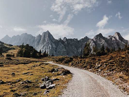 Ernst Merkinger wandert weit Karwendel