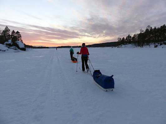 Skiwandern Inarisee Lappland
