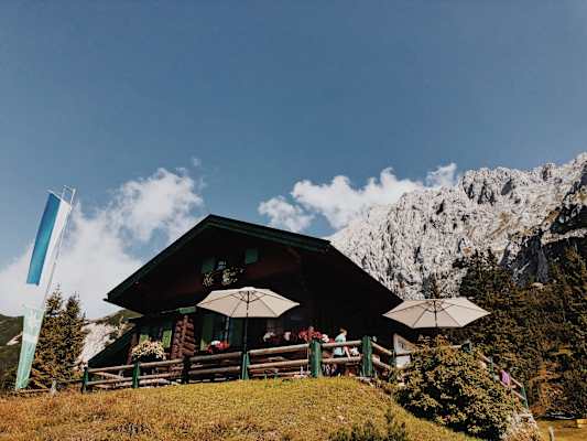Ernst Merkinger wandert weit Karwendel