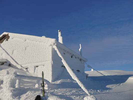 Nur für ganz kurze Momente hat sich der Himmel im Westen Österreichs gelichtet 