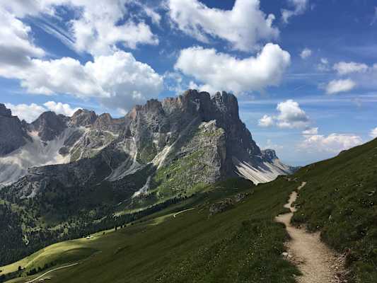 Bergsteigerdorf Lungiarü/Campill