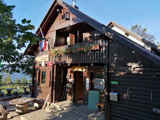 Koča na planini kuhinja – sonnenumflutet - Etappe 13