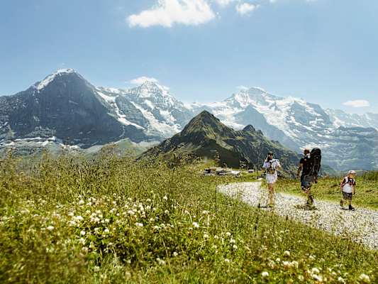 Am Fuße des Eiger hat man das Dreigestirn aus Eiger, Mönch und Jungfrau stets im Blick