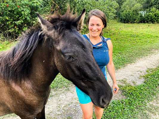 Ana Zirner im Kaukasus: Rauhes Racha – Im Wilden Westen Georgiens
