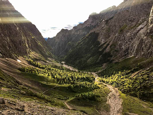 Zugspitze: 4 Jahreszeiten am höchsten Berg Deutschlands