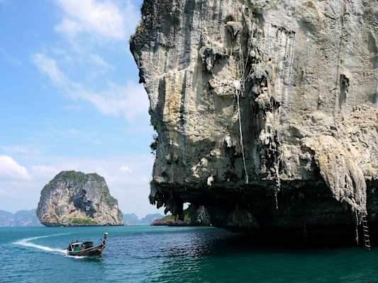 Deep Water Soloing in Thailand